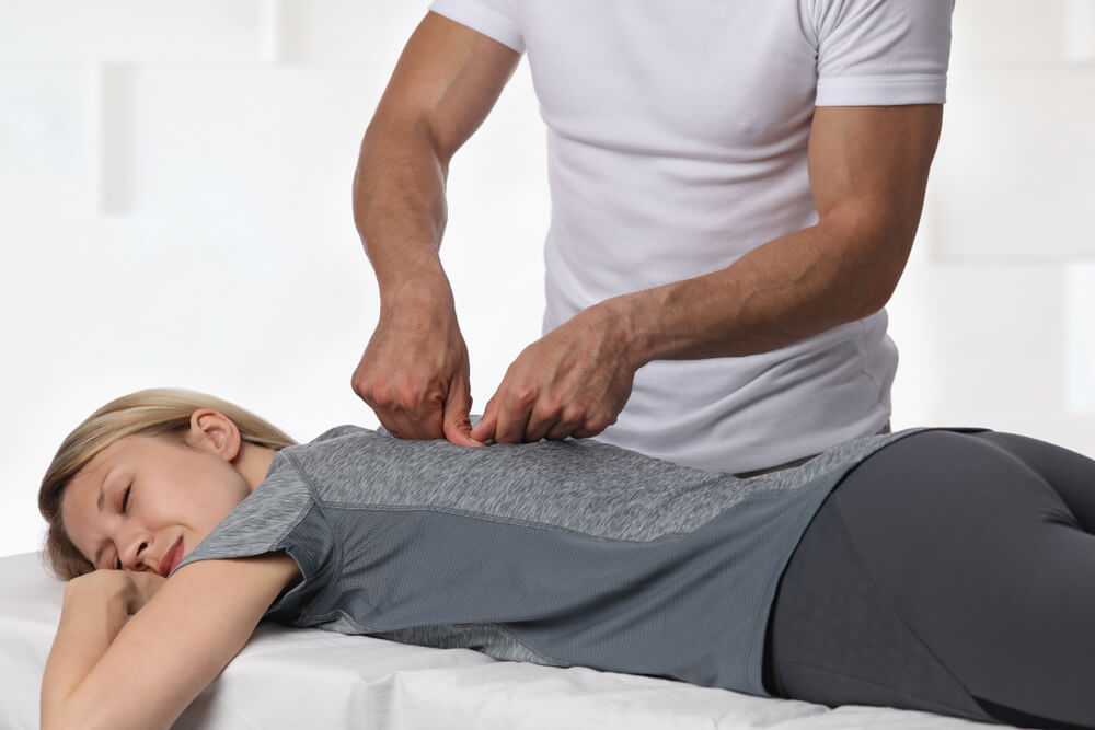 Manual therapy vs massage therapy in Grand Rapids, MI shutterstock 1261458376 manual therapy vs massage therapy