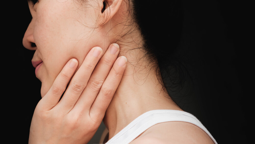 tmj pain behind the ear