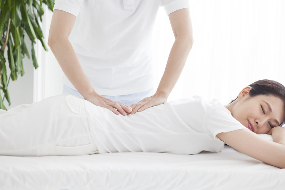 Three sciatica symptoms and physical therapy treatments shutterstock 735094411 sciatica symptoms and treatment