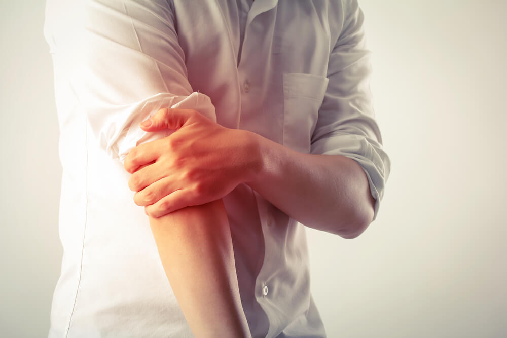 Three tips for dealing with pain in the elbow when straightening the arm